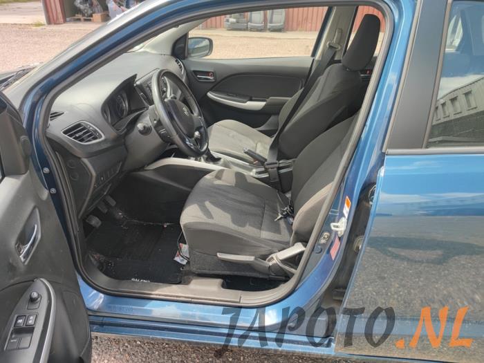 Suzuki Baleno 1.2 Dual Jet 16V Samochód złomowany (2016, Niebieski)