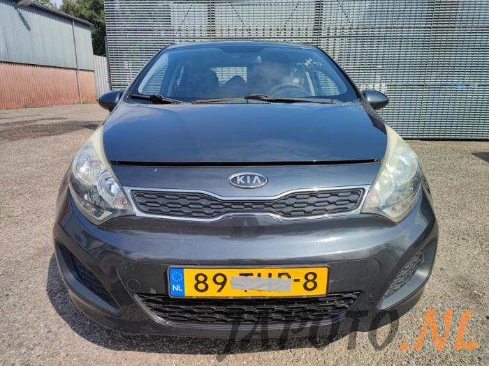 Kia Rio III 1.2 CVVT 16V Samochód złomowany (2012, Szary, Grafitowy)