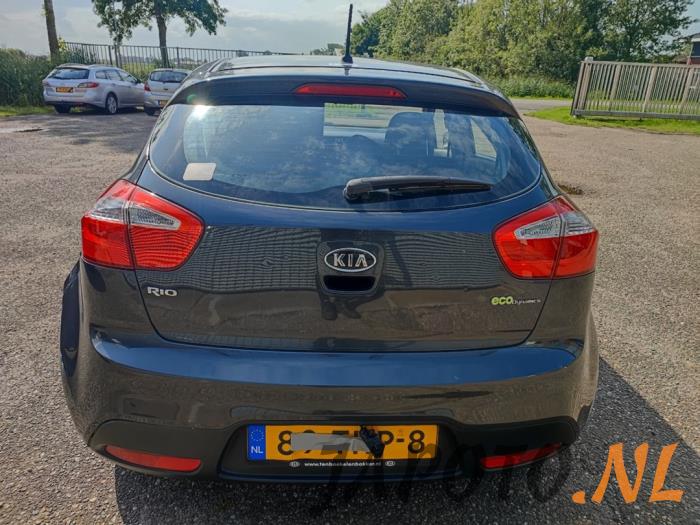 Kia Rio III 1.2 CVVT 16V Samochód złomowany (2012, Szary, Grafitowy)