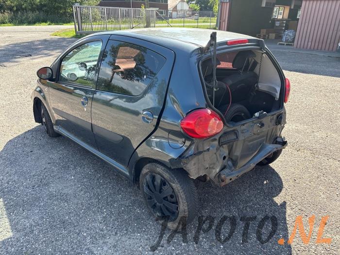 Toyota Aygo 1.0 12V VVT-i Épave (2008, Gris)