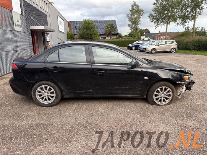 Mitsubishi Lancer Sports Sedan 1.6 MIVEC 16V Vehículo de desguace (2011, Negro)