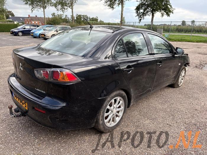 Mitsubishi Lancer Sports Sedan 1.6 MIVEC 16V Vehículo de desguace (2011, Negro)