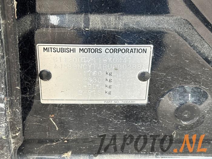 Mitsubishi Lancer Sports Sedan 1.6 MIVEC 16V Vehículo de desguace (2011, Negro)