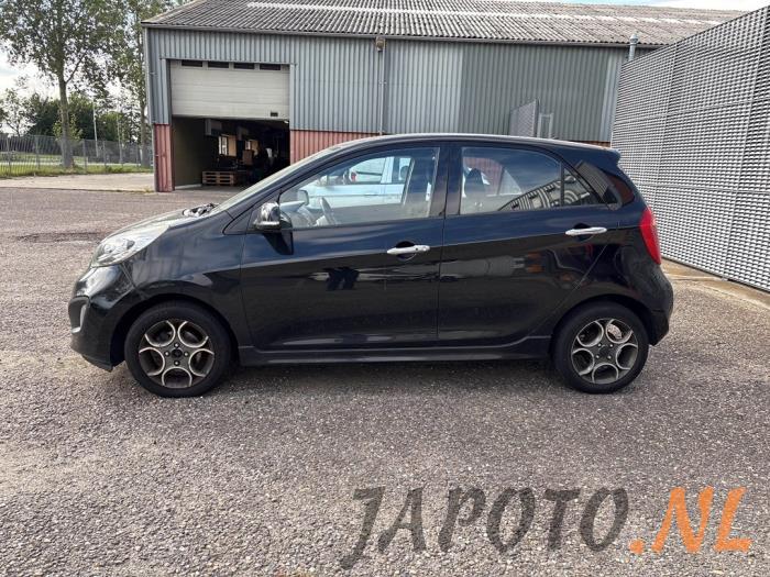 Kia Picanto 1.0 12V Schrottauto (2012, Schwarz)
