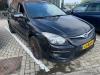 Hyundai i30 Crosswagon 1.6 CVVT 16V Schrottauto (2011, Schwarz)