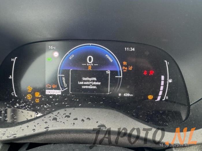 Toyota Yaris IV 1.5 12V Hybrid 115 Salvage vehicle (2024, Blue)