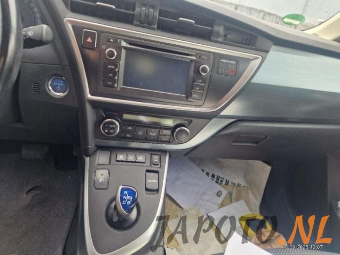 Toyota Auris Touring Sports 1.8 16V Hybrid Salvage vehicle (2014, Gray)