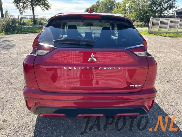 Mitsubishi Eclipse Cross Schrottauto (2023, Rot)
