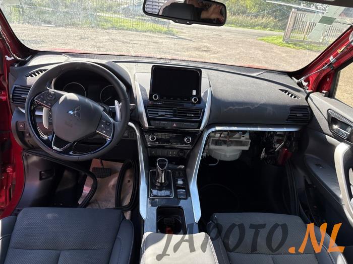 Mitsubishi Eclipse Cross Schrottauto (2023, Rot)