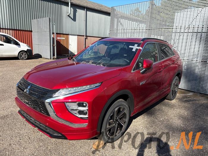 Mitsubishi Eclipse Cross Schrottauto (2023, Rot)
