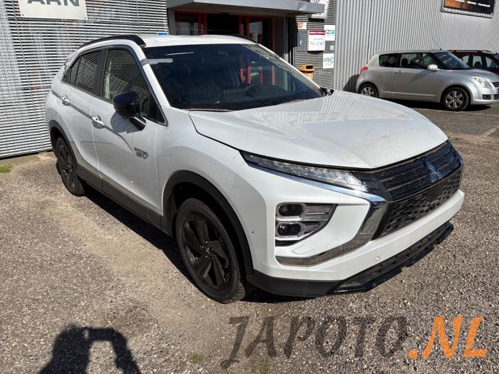 Mitsubishi Eclipse Cross 2.4 16V PHEV 4x4 Skrotfordon (2023)