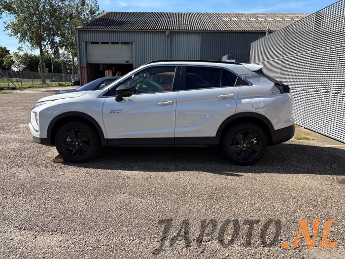 Mitsubishi Eclipse Cross 2.4 16V PHEV 4x4 Skrotfordon (2023)