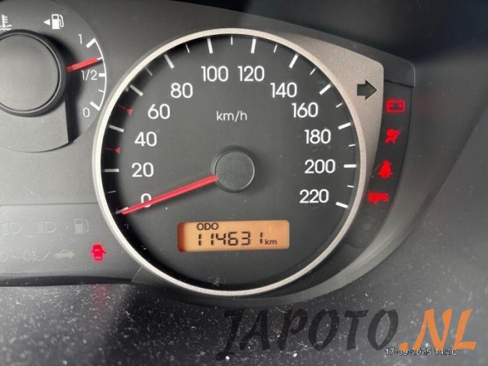 Hyundai i20 1.4i 16V Skrotfordon (2010, BLAUW)