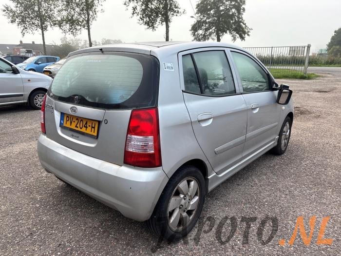 Kia Picanto 1.1 12V Schrottauto (2007, Grau)