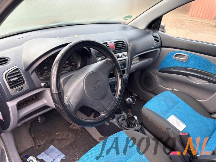 Kia Picanto 1.1 12V Schrottauto (2007, Grau)