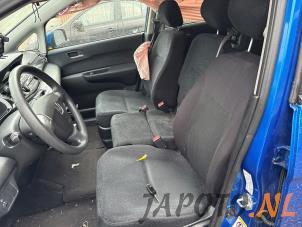 Honda FR-V 1.7 16V Épave (2005, Bleu)