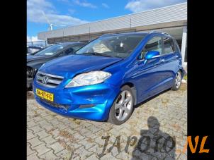 Honda FR-V 1.7 16V  (Épave)