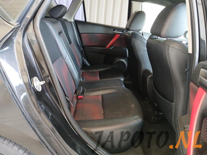 Mazda 3. Salvage vehicle (2013)