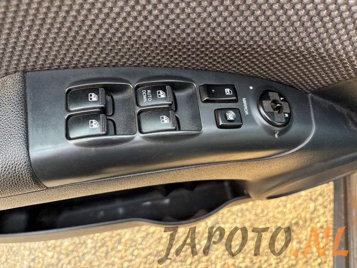 Kia Sportage 2.0 CVVT 16V 4x2 Salvage vehicle (2007, Gray)