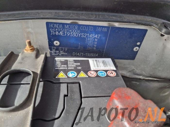 Honda Civic 1.4i 16V Skrotfordon (2000, GRIJS)
