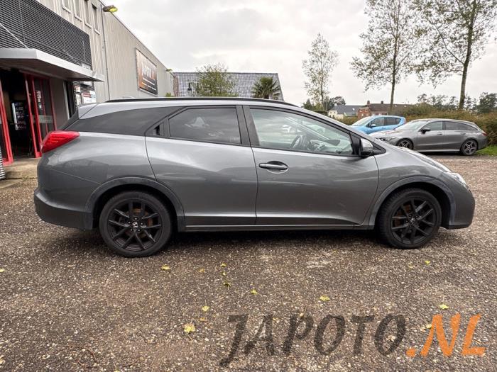 Honda Civic Tourer 1.6 i-DTEC Advanced 16V Skrotfordon (2017, GRIJS)