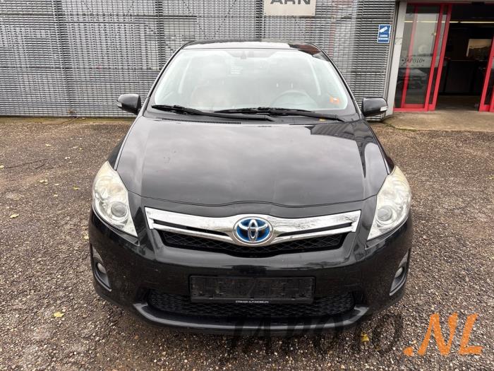 Toyota Auris 1.8 16V HSD Full Hybrid Skrotfordon (2011, ZWART)
