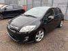Toyota Auris 1.8 16V HSD Full Hybrid Skrotfordon (2011, ZWART)
