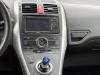 Toyota Auris 1.8 16V HSD Full Hybrid Skrotfordon (2011, ZWART)