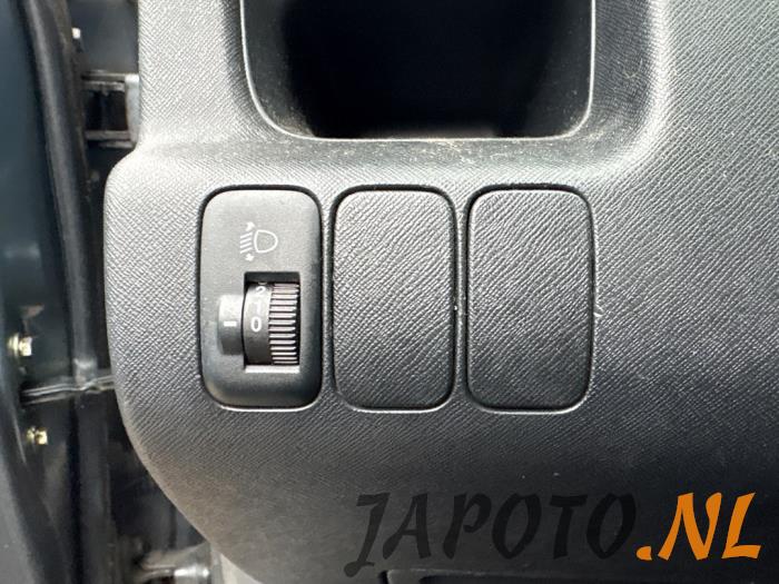 Honda CR-V 2.0i 16V VTEC Vehículo de desguace (2004, Gris)
