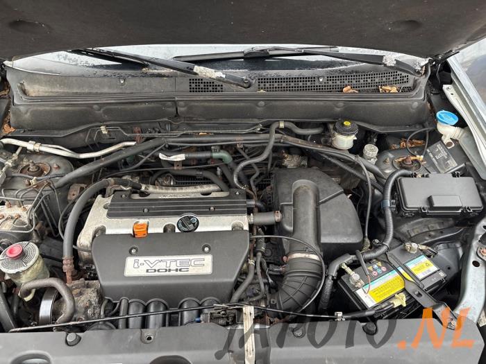 Honda CR-V 2.0i 16V VTEC Vehículo de desguace (2004, Gris)