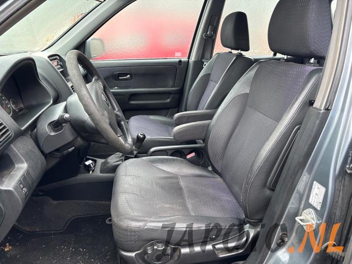 Honda CR-V 2.0i 16V VTEC Vehículo de desguace (2004, Gris)