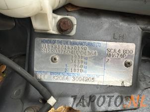 Honda CR-V 2.0i 16V VTEC Vehículo de desguace (2004, Gris)