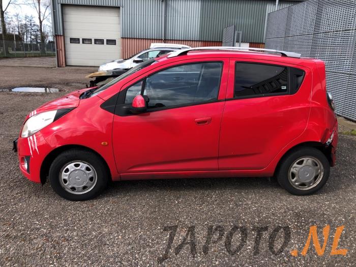 Chevrolet Spark 1.0 16V Bifuel Épave (2011, Rouge)