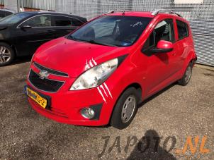 Chevrolet Spark 1.0 16V Bifuel Épave (2011, Rouge)