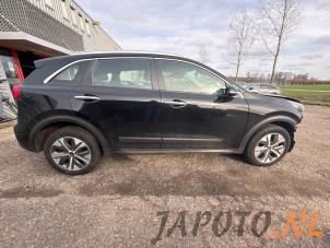 Kia Niro I E-Niro 64 kWh Vehículo de desguace (2021, Negro)