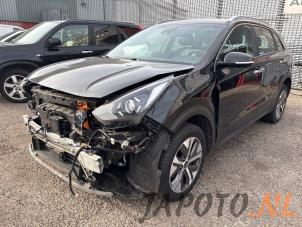 Kia Niro I E-Niro 64 kWh Vehículo de desguace (2021, Negro)
