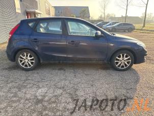 Hyundai i30 1.6 CVVT 16V Samochód złomowany (2008, Niebieski)
