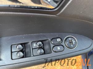 Hyundai i30 1.6 CVVT 16V Samochód złomowany (2008, Niebieski)
