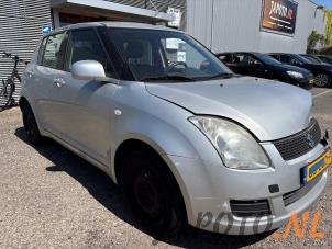 Suzuki Swift 1.3 VVT 16V Épave (2010, Gris)