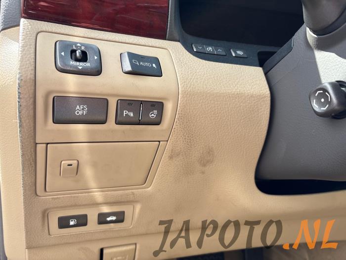 Lexus LS 460 4.6 32V VVT-i Vehículo de desguace (2007, Marrón)