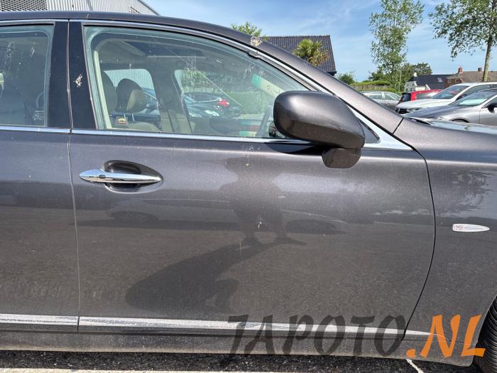 Lexus LS 460 4.6 32V VVT-i Vehículo de desguace (2007, Marrón)