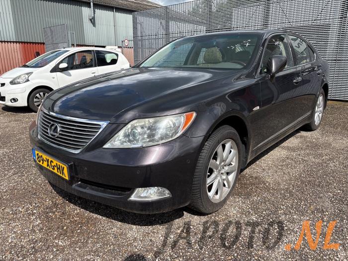 Lexus LS 460 4.6 32V VVT-i  (Desguace)
