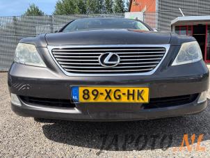 Lexus LS 460 4.6 32V VVT-i Vehículo de desguace (2007, Marrón)