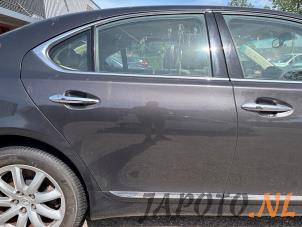 Lexus LS 460 4.6 32V VVT-i Vehículo de desguace (2007, Marrón)