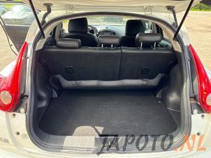 Nissan Juke 1.6 16V Épave (2012, Blanc)