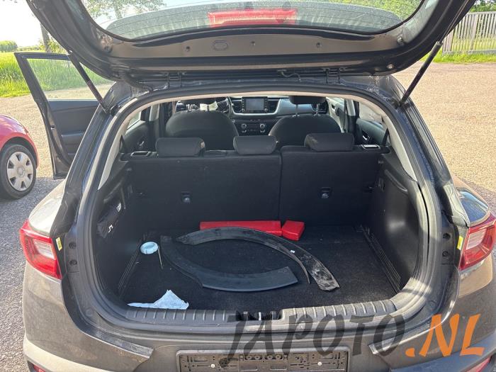 Kia Stonic 1.0i T-GDi 12V Épave (2019, Graphite)