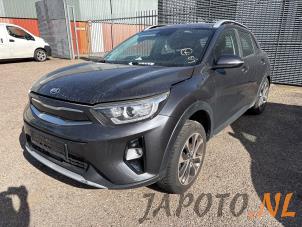 Kia Stonic 1.0i T-GDi 12V Épave (2019, Graphite)