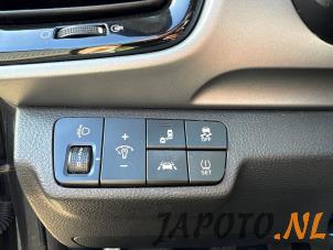 Kia Stonic 1.0i T-GDi 12V Épave (2019, Graphite)