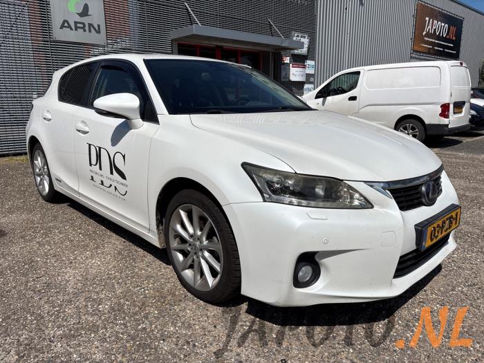 Lexus CT 200h 1.8 16V Samochód złomowany (2011, Bialy)