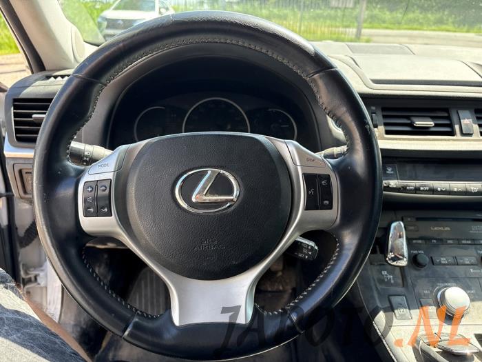 Lexus CT 200h 1.8 16V Samochód złomowany (2011, Bialy)